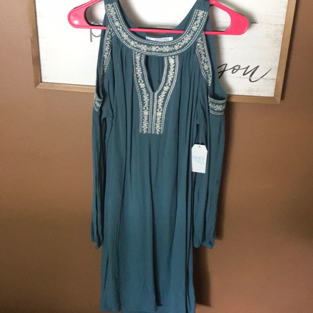 New turquoise shoulder peek dress, long sleeved